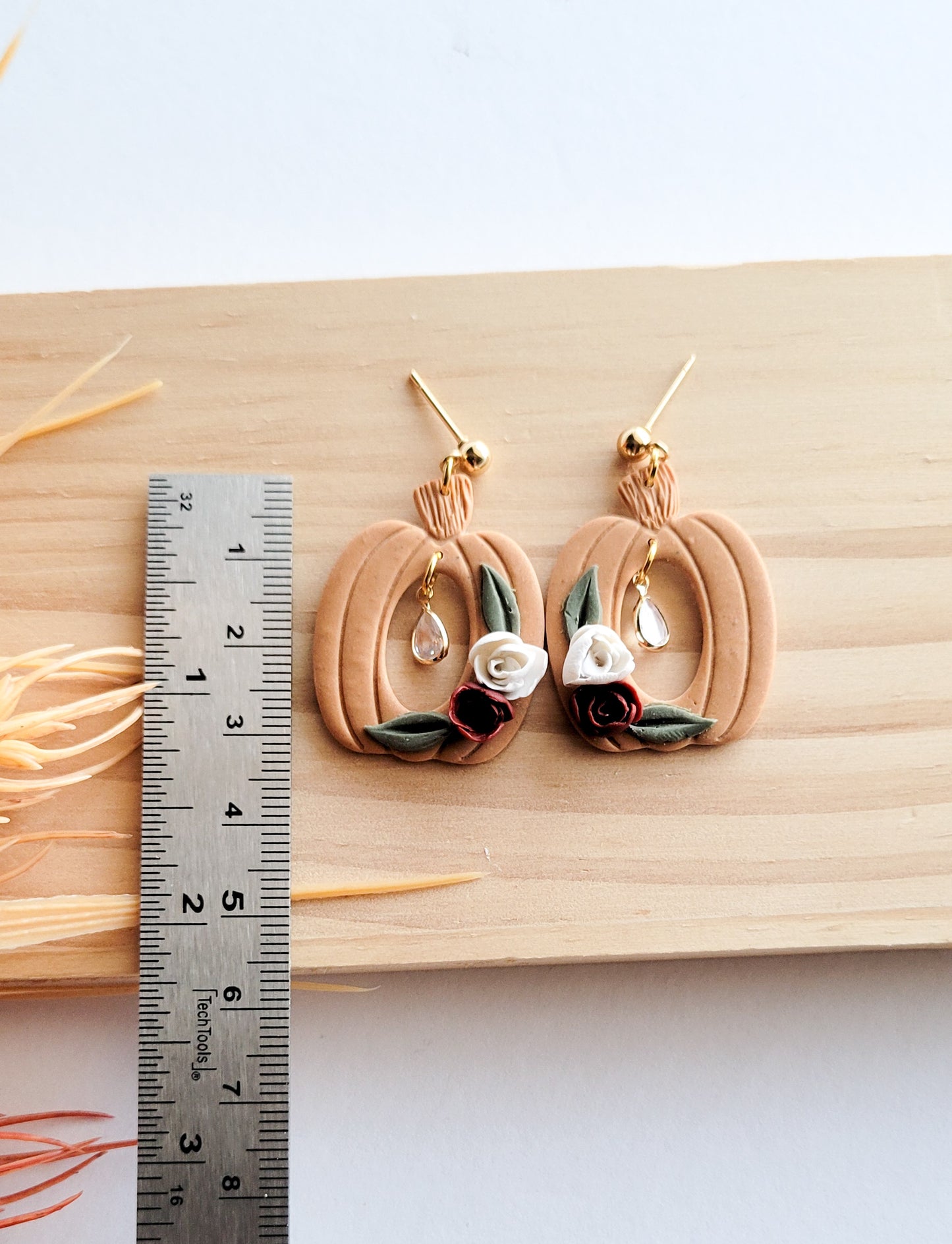 Floral Pumpkin Dangle