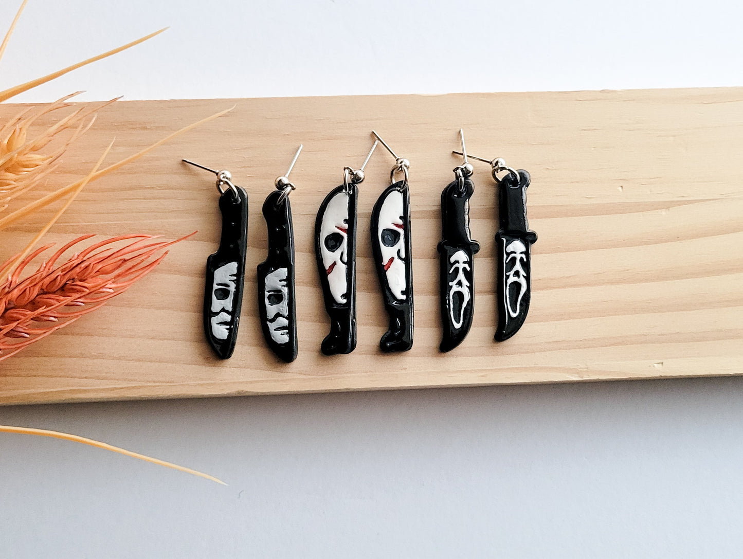 Halloween Knife Dangle