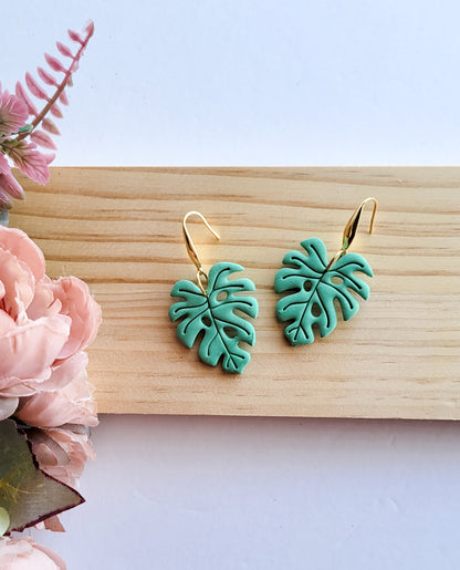 "Gween" Monstera Dangle